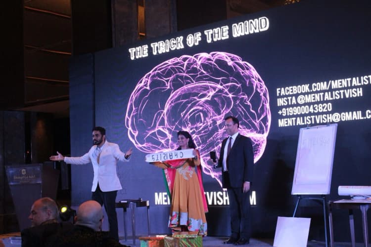 Vish performing a live mind reading act